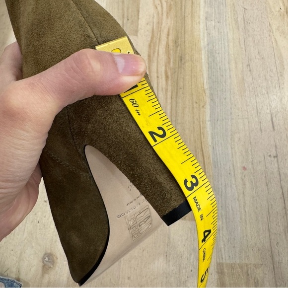 Club Monaco genuine suede ankle booties NEW - Picture 8 of 8